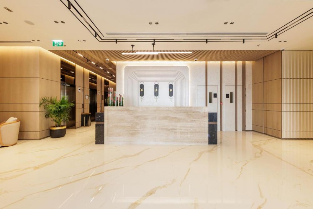 Holiday Inn Dubai Village Circle (ex. Avalon Hotel) 3*