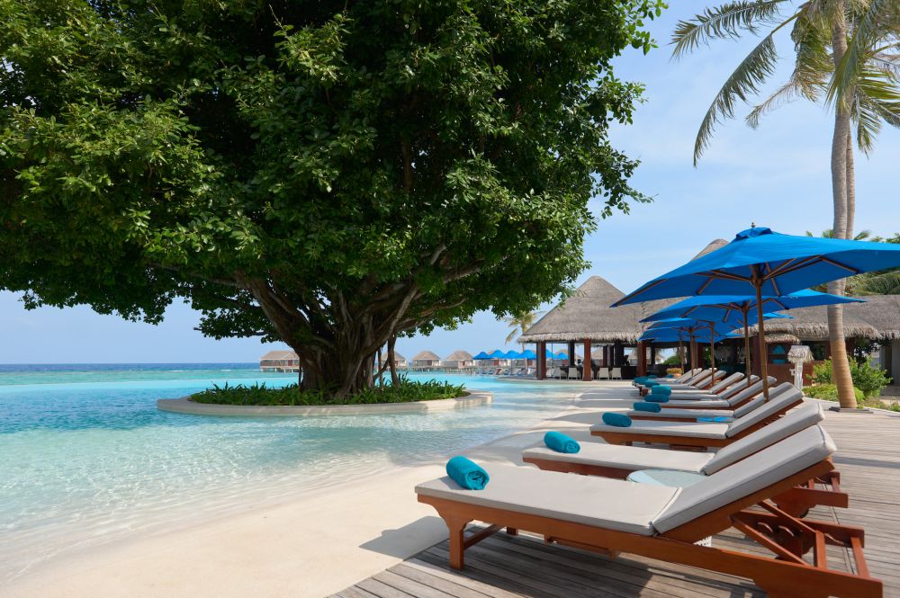 Dusit Thani Maldives 5*