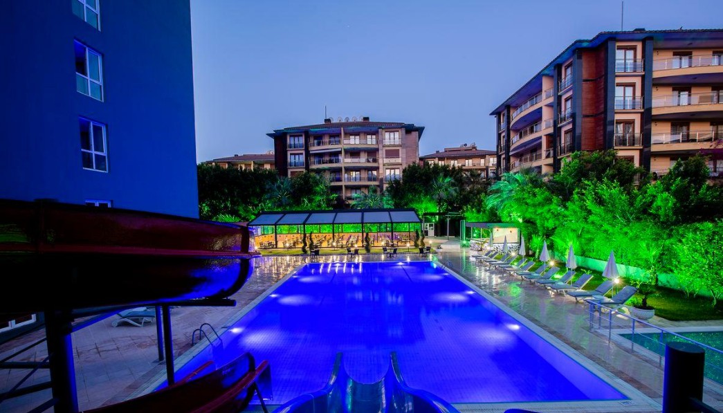 Royalisa Hotel 3*