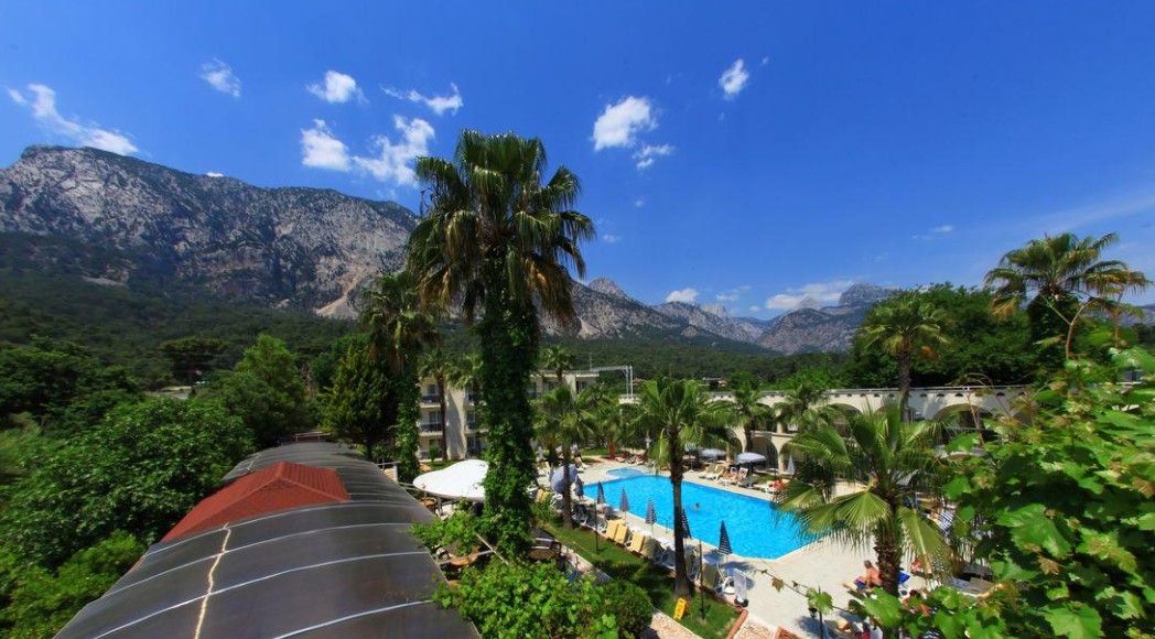 Hotel Golden Sun (Adults Only 12+) 3*