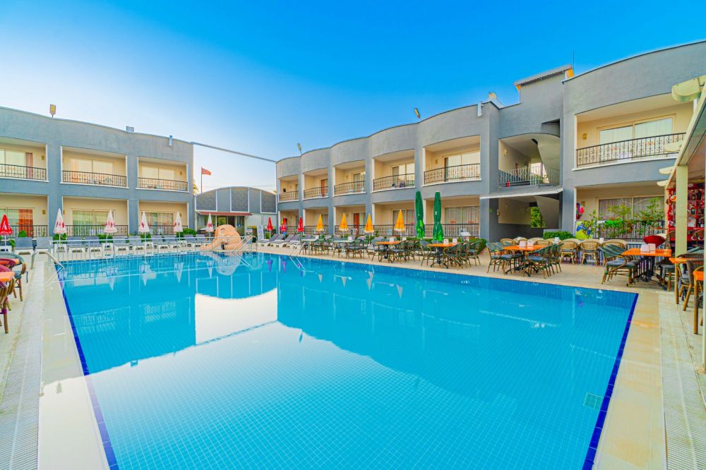 Sayanora Hotel 3*