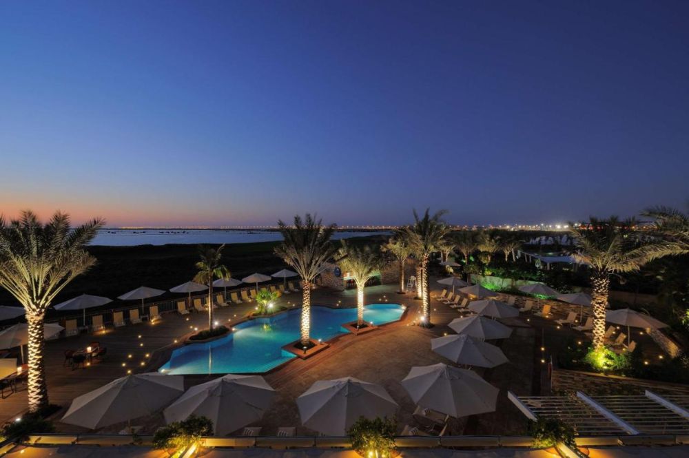 Yas Plaza Bay by IHG (ex. Park Inn by Radisson Abu Dhabi Yas Island) 4*
