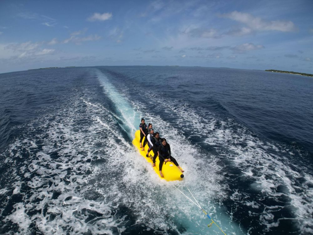 Reethi Faru Resort 4*