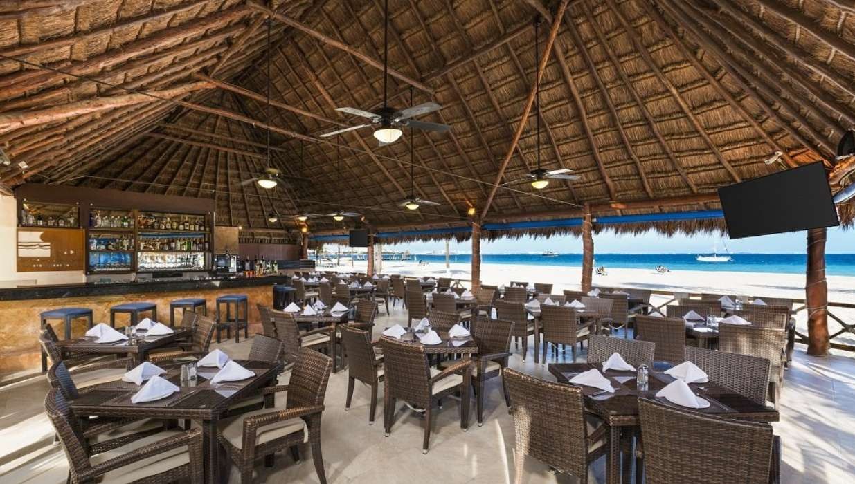 Beachscape Kin Ha Villas & Suites Cancun 3*