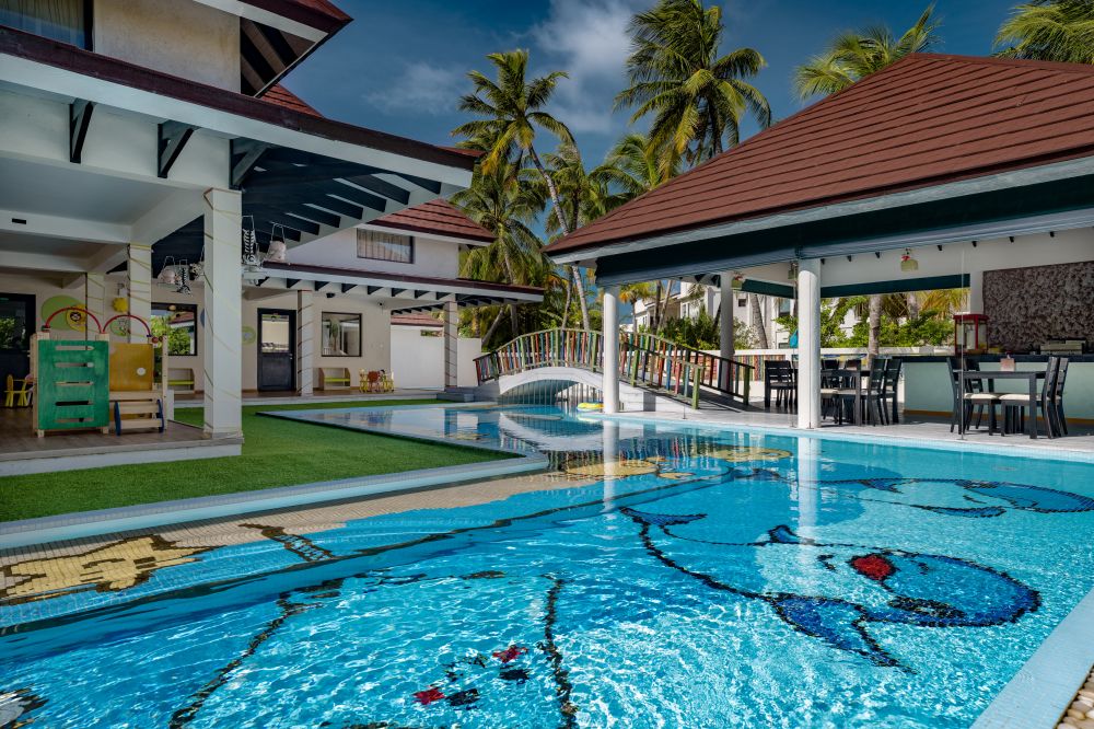 OBLU Xpereince Ailafushi 4*
