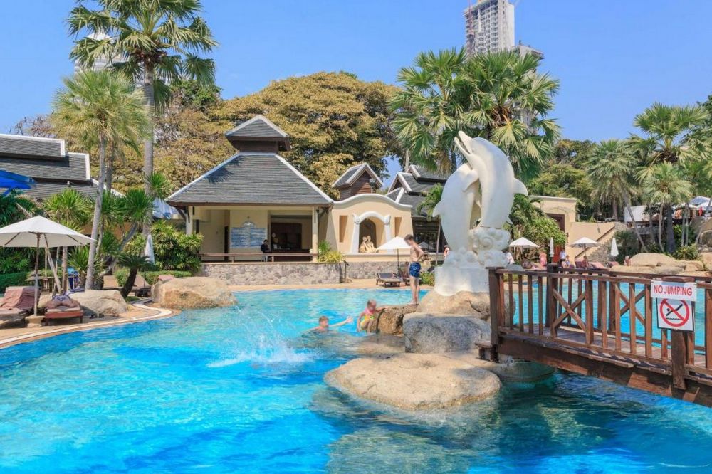 Long Beach Garden Hotel & Pavillons 4*