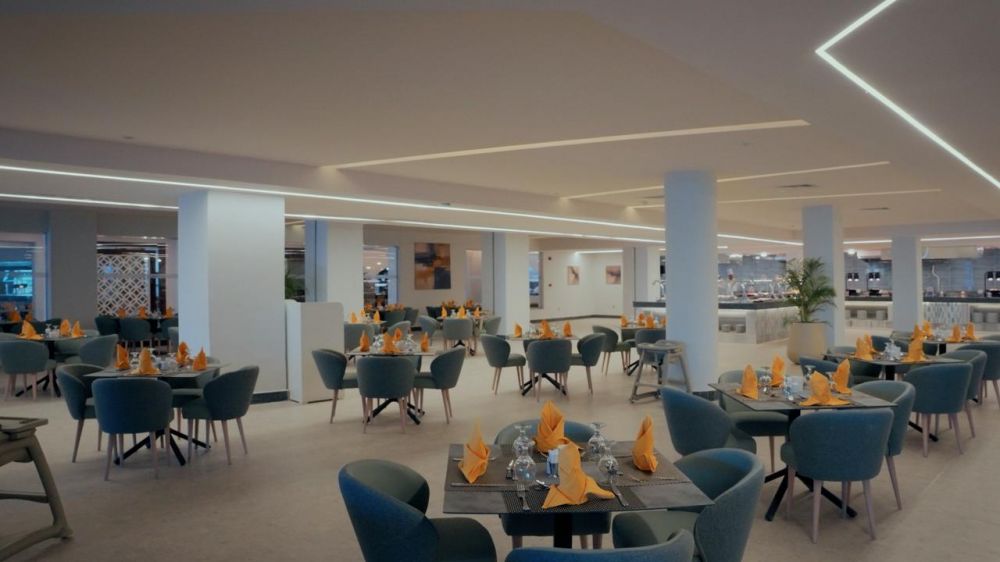 Albatros Royal Moderna 5*
