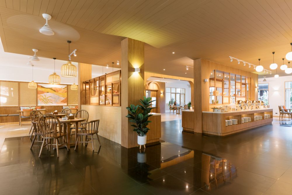 Apsara Beachfront Resort & Villas 4+