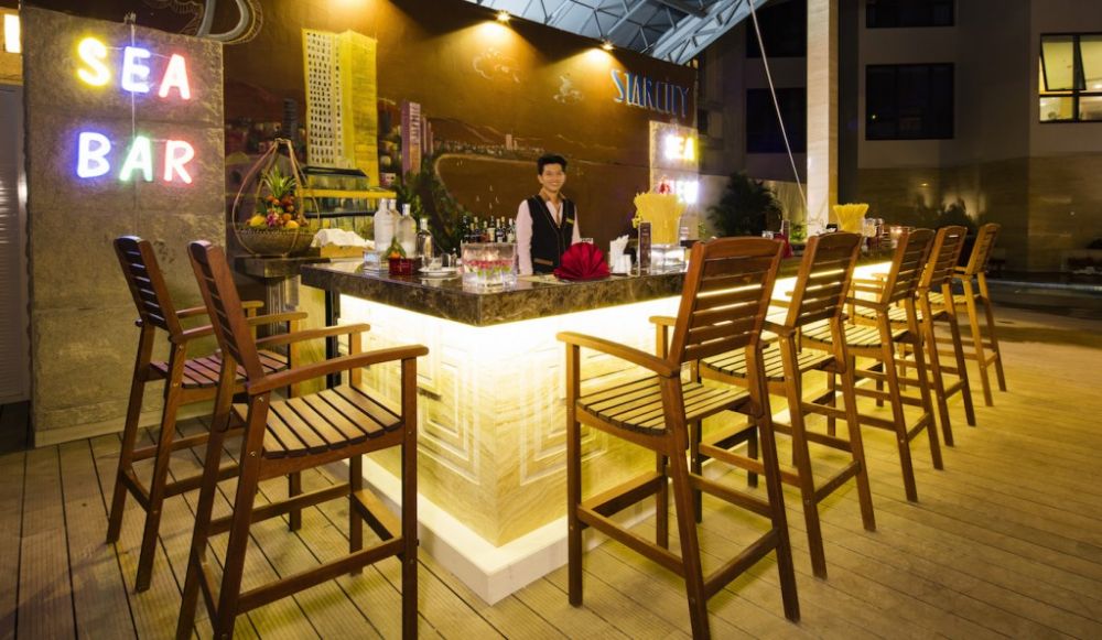 Star City Hotel & Condotel Beachfront Nha Trang 4+