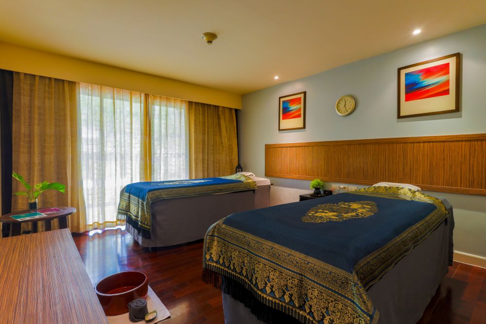 Holiday Inn Resort Phuket Surin Beach (ex. Destination Resorts Phuket Surin Beach) 4*
