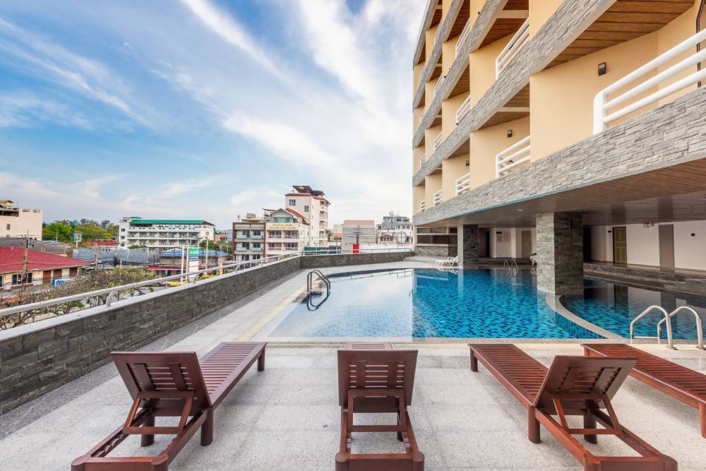 City Beach Resort 3*