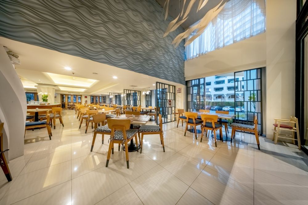 Jomtien Palm Beach 4*