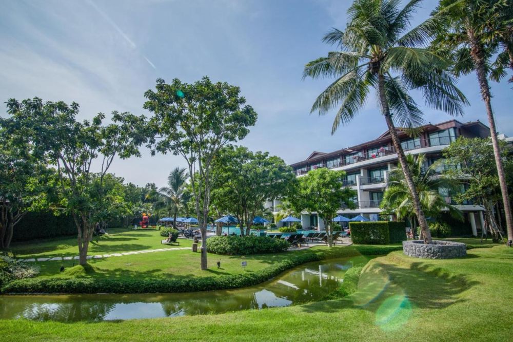 Holiday Ao Nang Beach Resort 5*