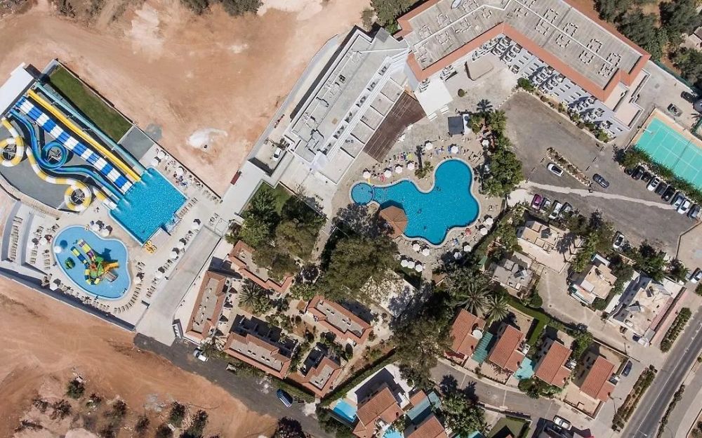 Narcissos Hotel Apartments 4*