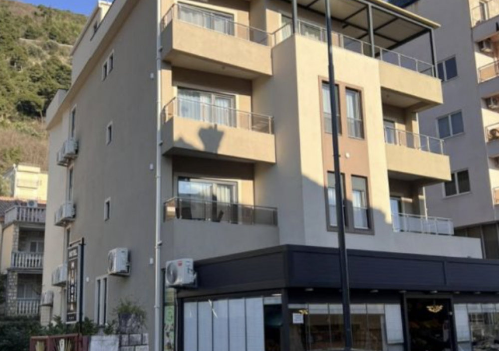 Maini Aparthotel 3+