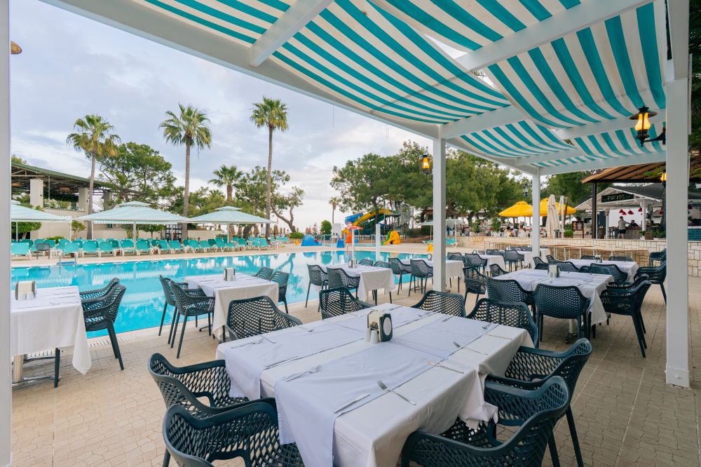 Pirates Beach Club 5*