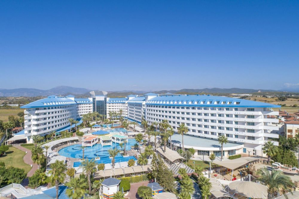 Crystal Admiral Aqua Collection (ex. Crystal Admiral Resort Suites & Spa) 5*