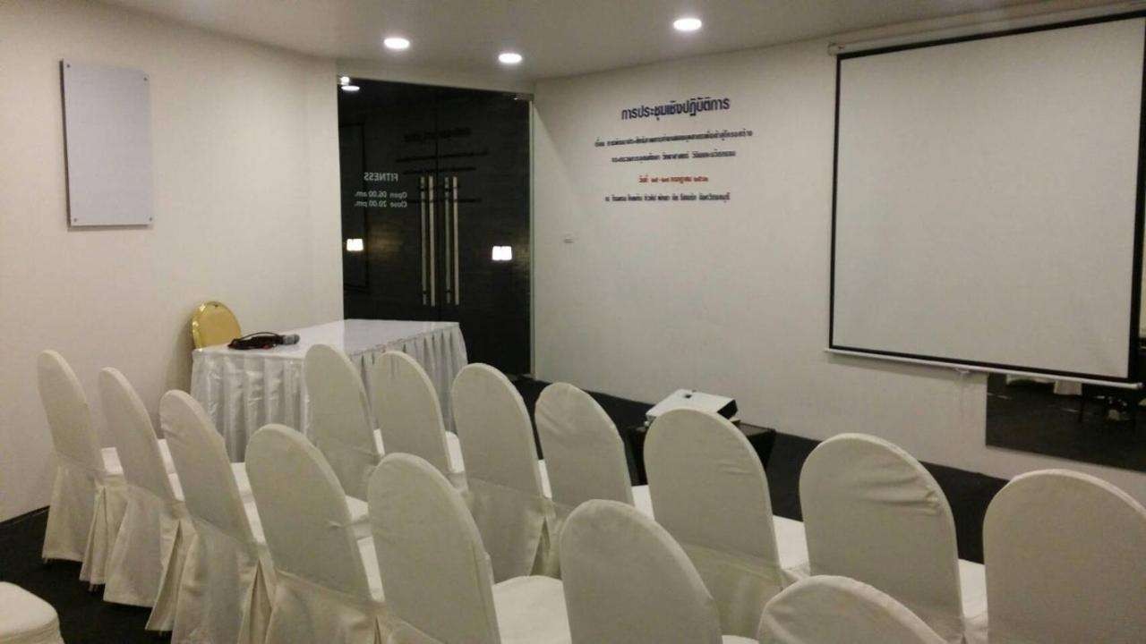 Mayaana Beach Resort (ex.Golden Tulip Pattaya Beach Resort) 5*