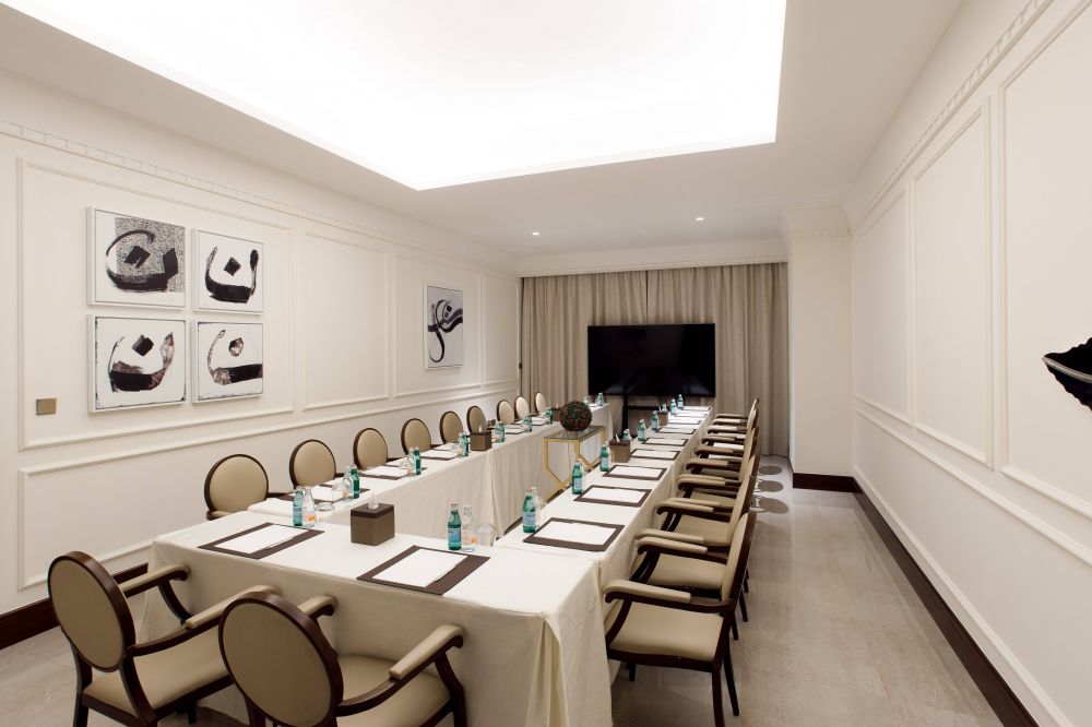 The St. Regis Marsa Arabia Island, The Pearl Qatar 5*