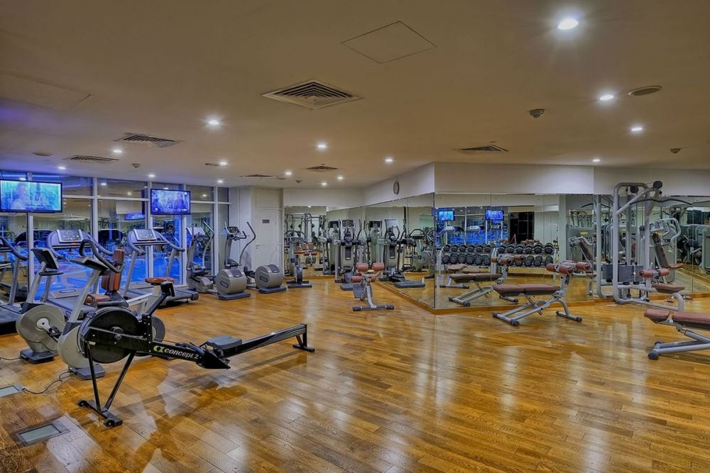 Marriott Hotel Production City, Dubai ( ex. Vintage Grand Hotel) 5*