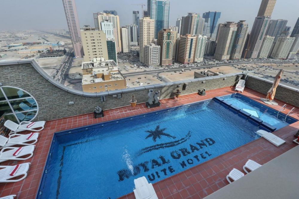 Royal Grand Suite Hotel Sharjah 