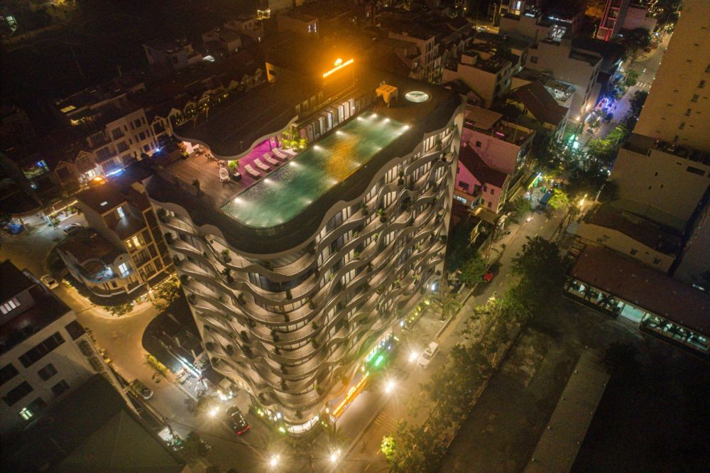 Golden Lotus Grand Hotel 4*