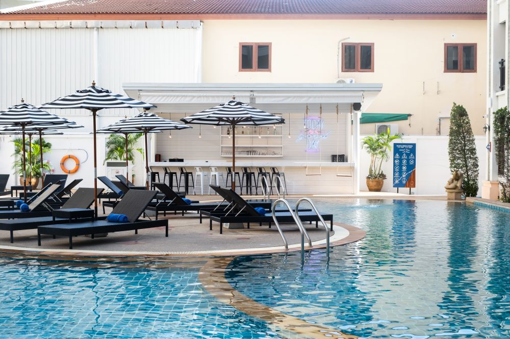 Amata Patong 4*
