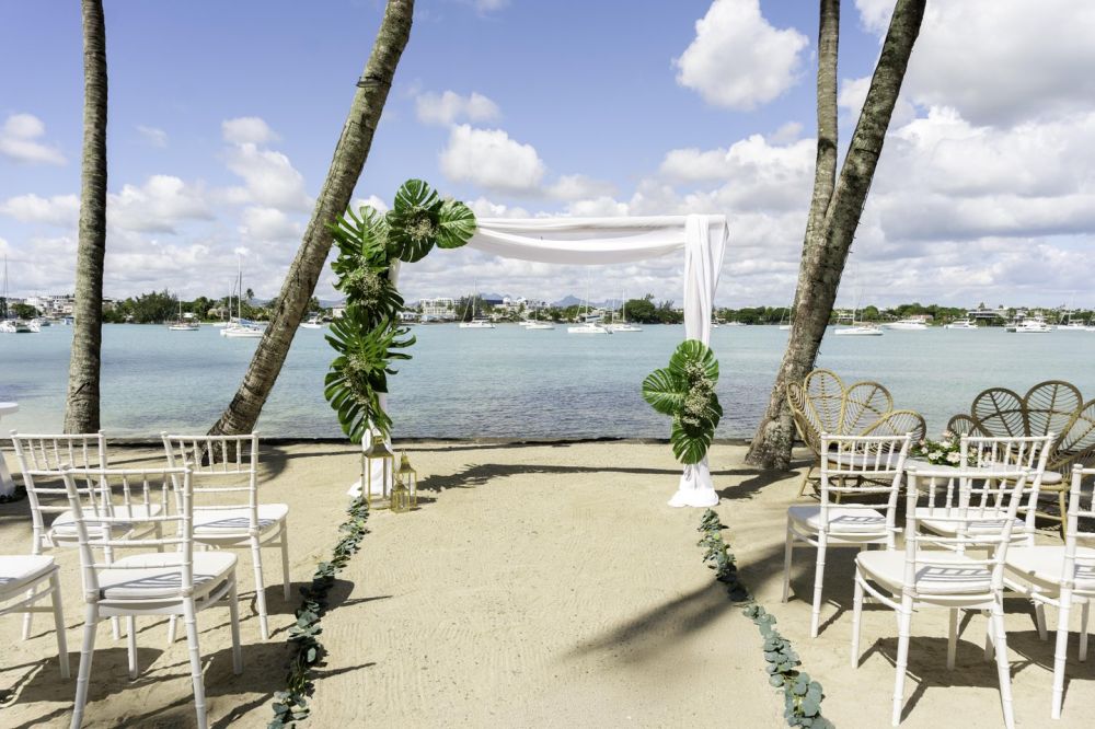 Mauricia Beachcomber Resort & SPA 4*