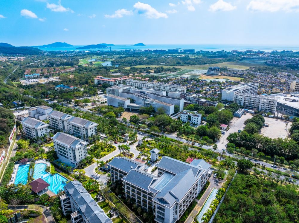Sanya Yalong Bay No.99 Suite Resort Hotel 4*