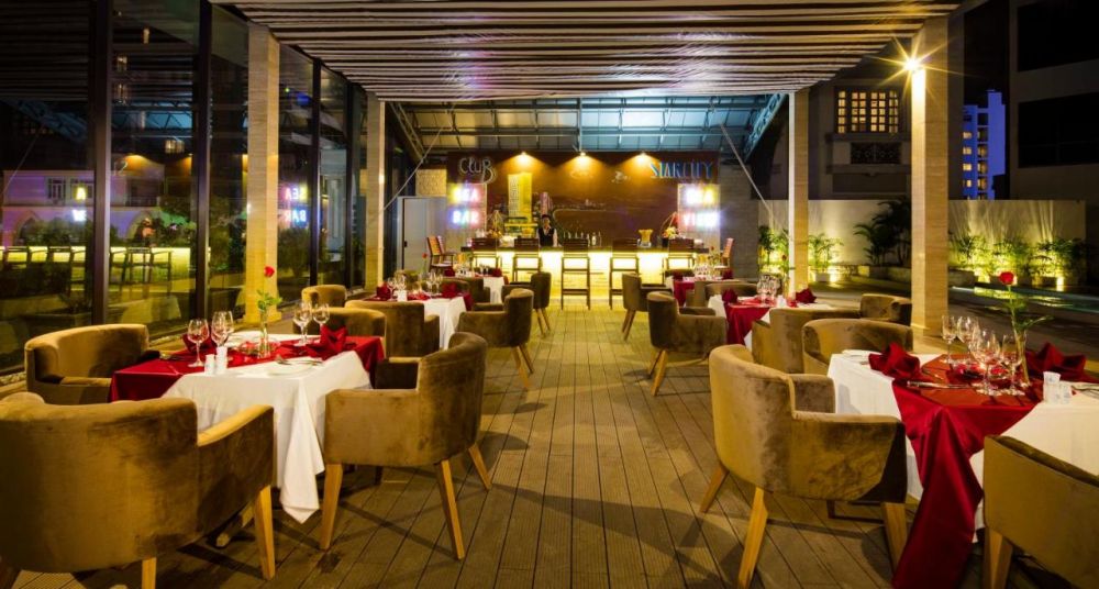 Star City Hotel & Condotel Beachfront Nha Trang 4+