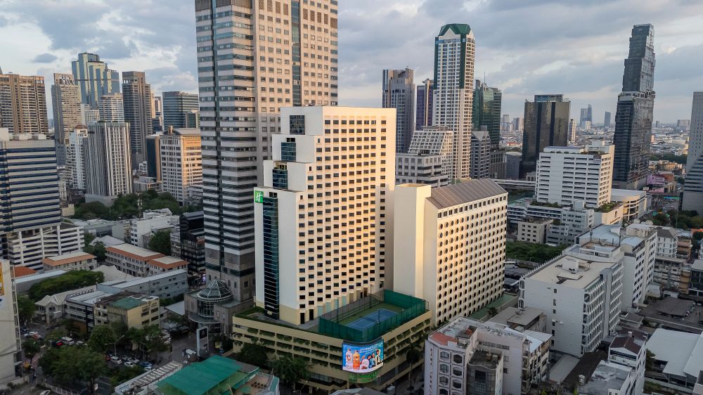 Holiday Inn Silom, Bangkok 4*