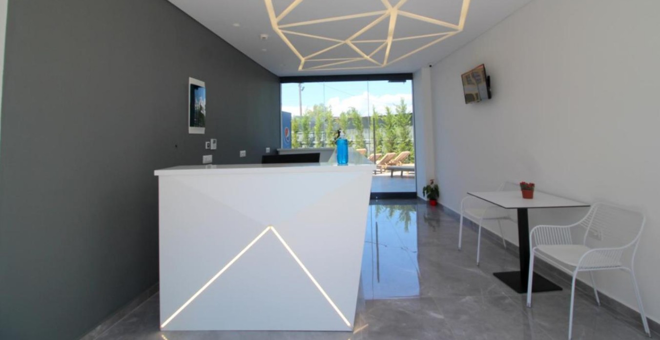 Blue Eye Hotel 4*