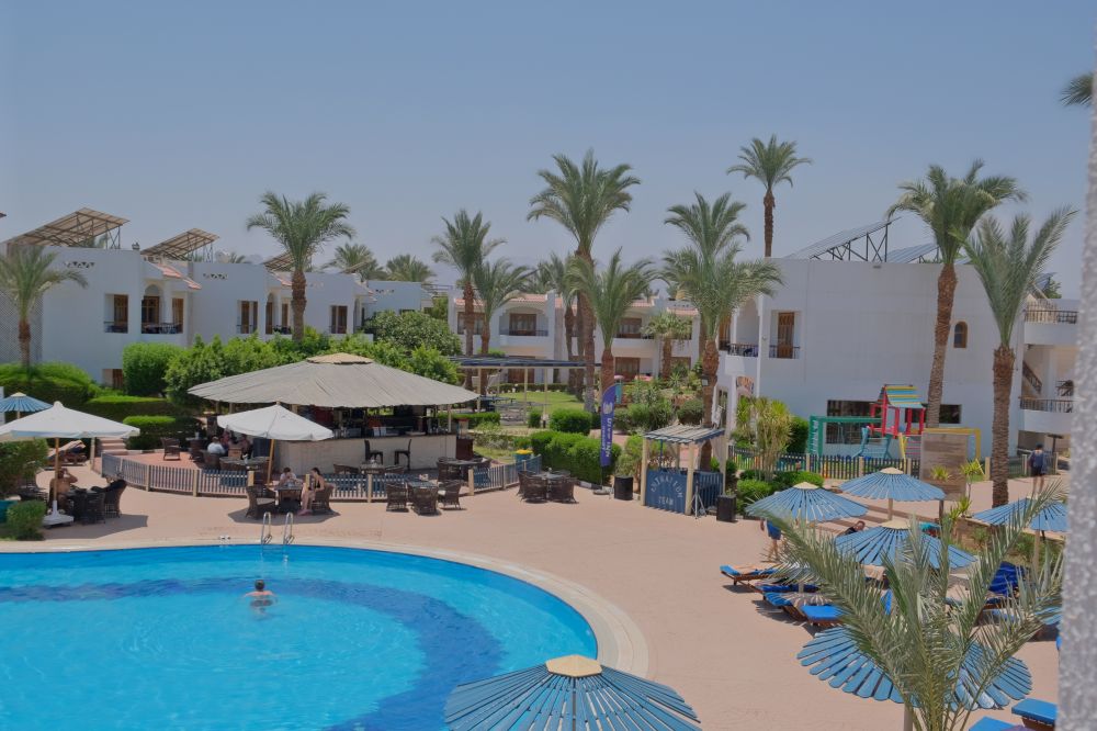 Dive Inn Resort 4*