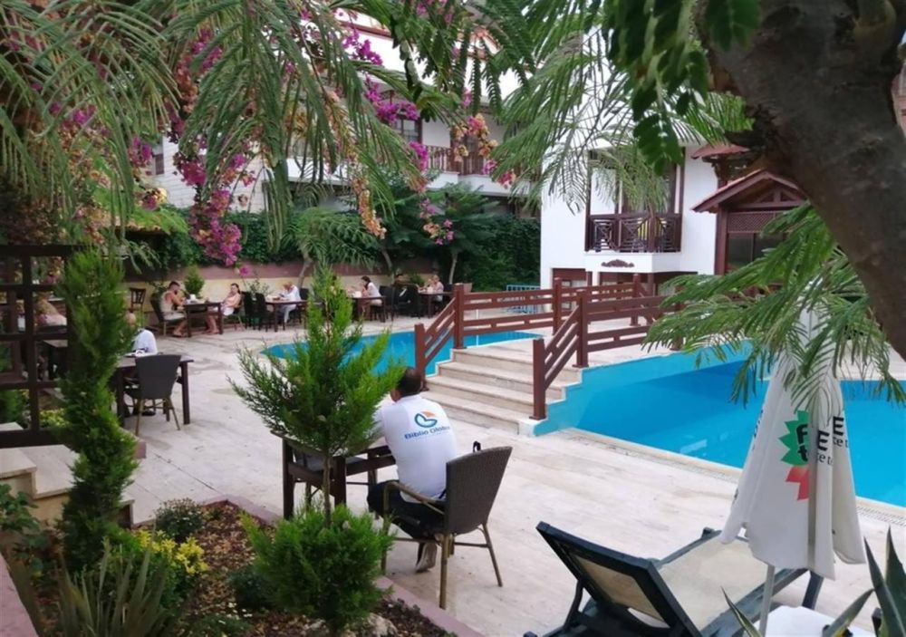 Agon Hotel 3*