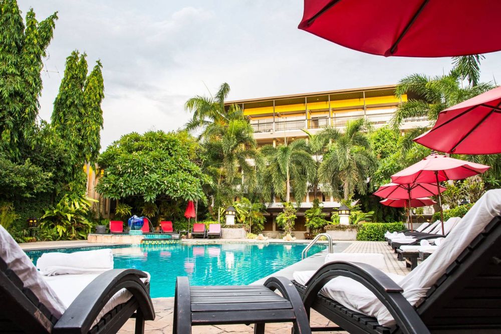 Lantana Hotel & Resort 4*
