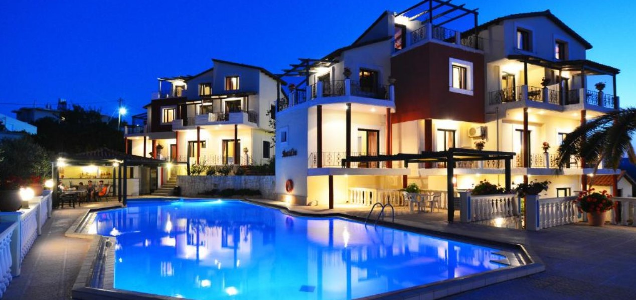 Antilia Apartments 3*