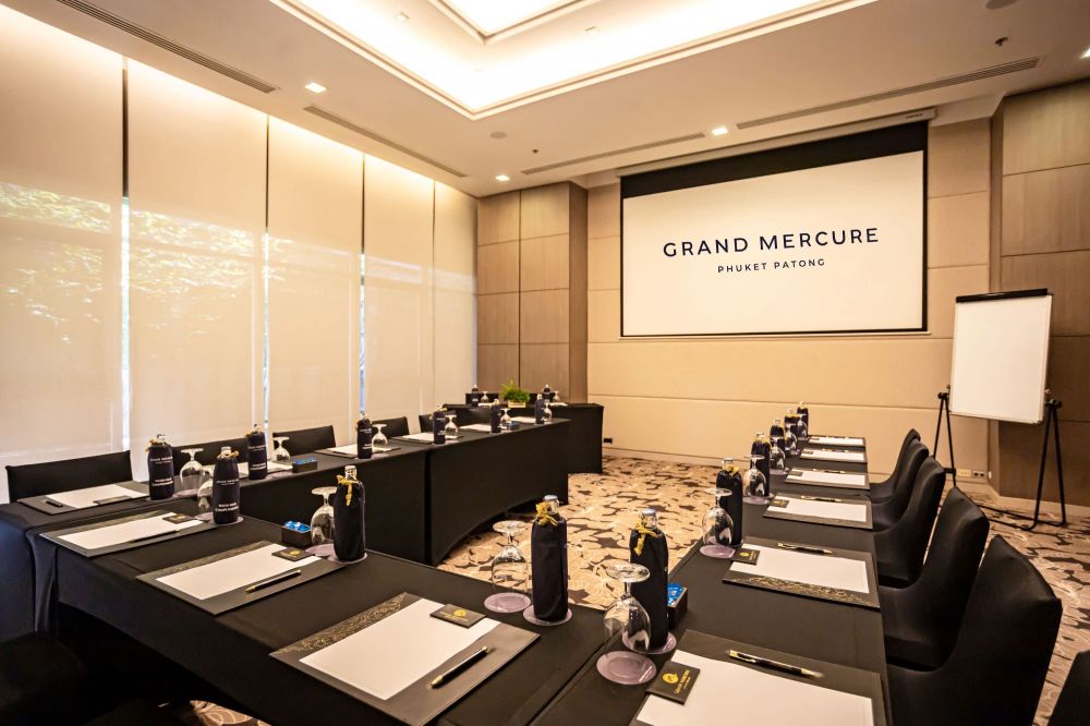 Grand Mercure Phuket Patong 5*