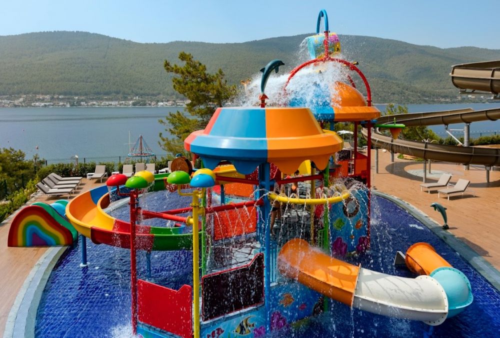 Titanic Deluxe Bodrum Hotel 5*