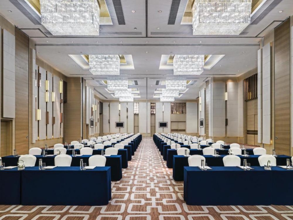 Langham Place Guangzhou 5*