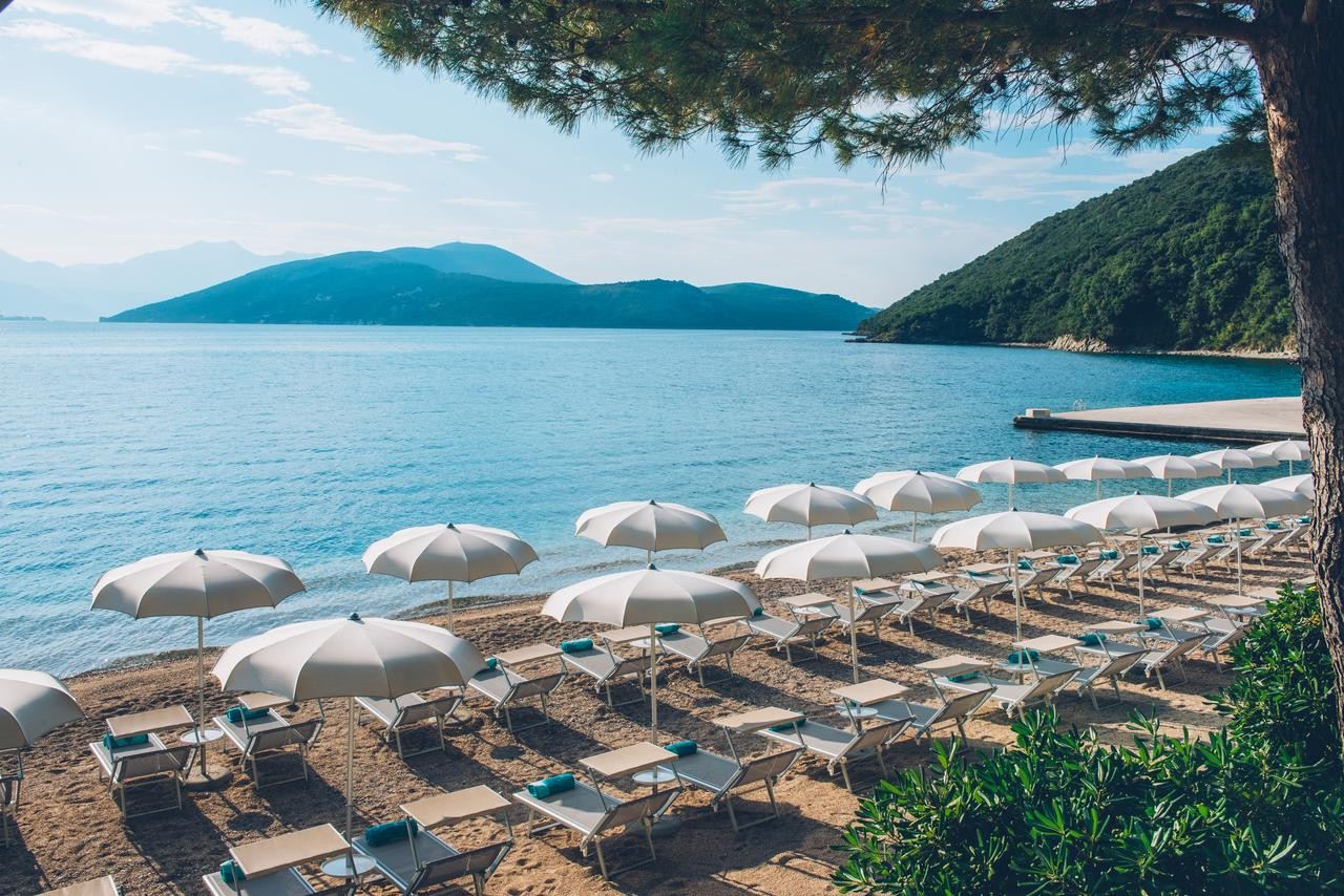Iberostar Waves Herceg Novi-Njivice (A, B) 4*
