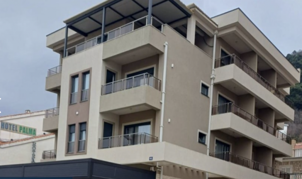 Maini Aparthotel 3+