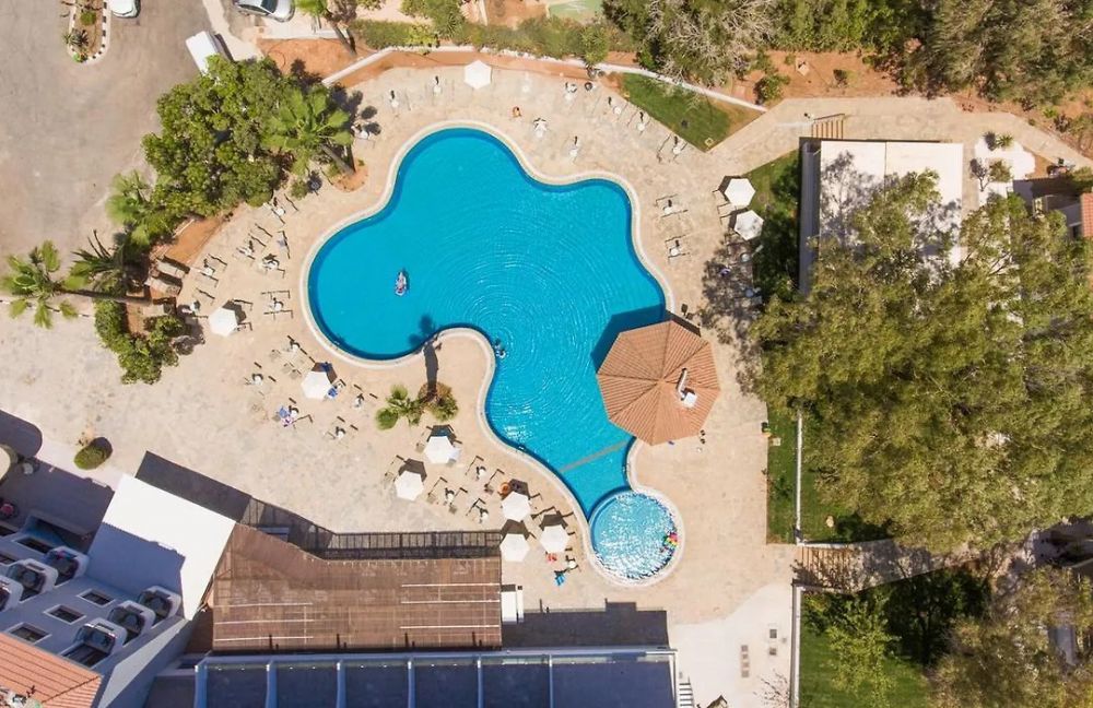 Narcissos Hotel Apartments 4*