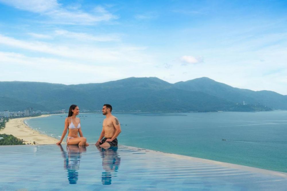 Mandila Beach Hotel 3+