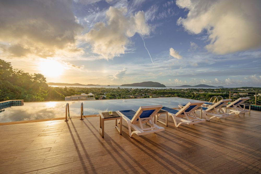 The View Rawada Phuket 4*