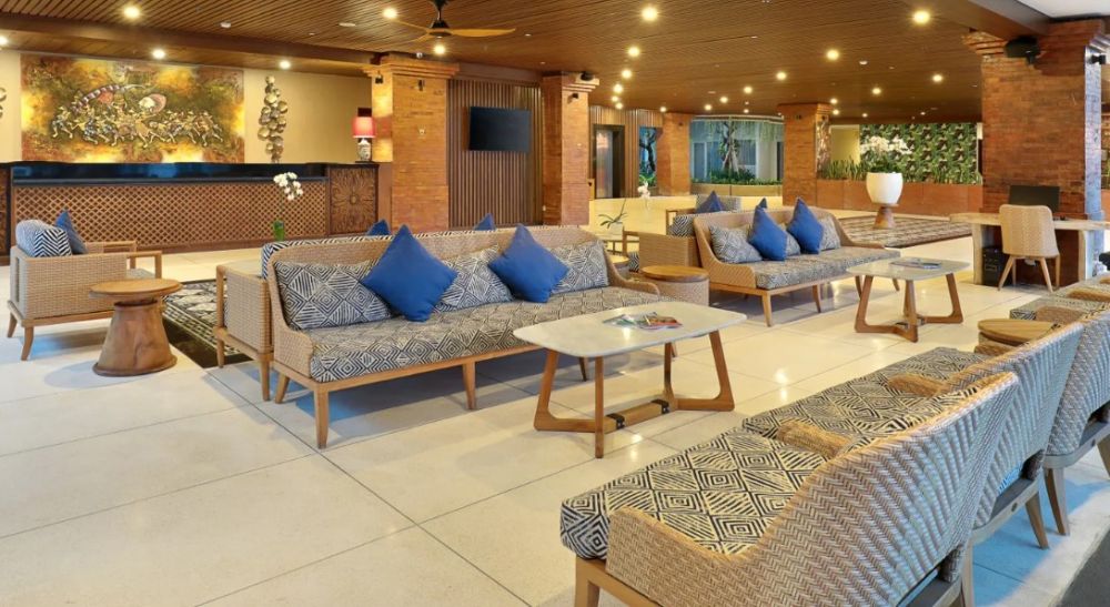 Aston Canggu Beach Resort 4*