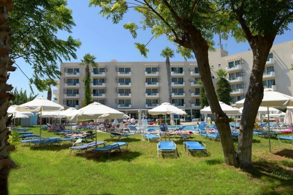 Maris Grand Waterpark Resort 4*