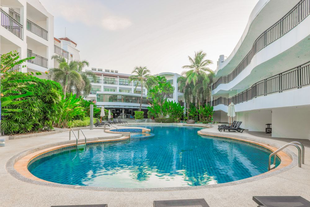 Holiday Inn Resort Phuket Karon Beach (ex. Destination Resorts Phuket Karon Beach) 4*