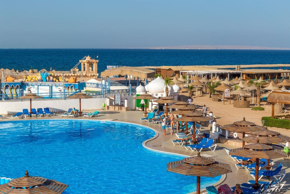 Aladdin Beach Resort 4*