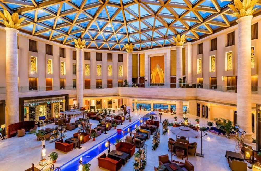 Feitian Hotel Beijing 4*