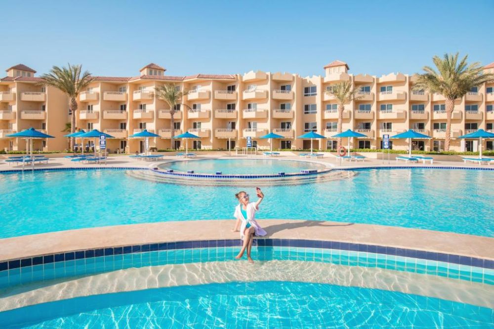 Amwaj Beach Club Resort (ex. Albatros Beach Club Abu Soma) 4*